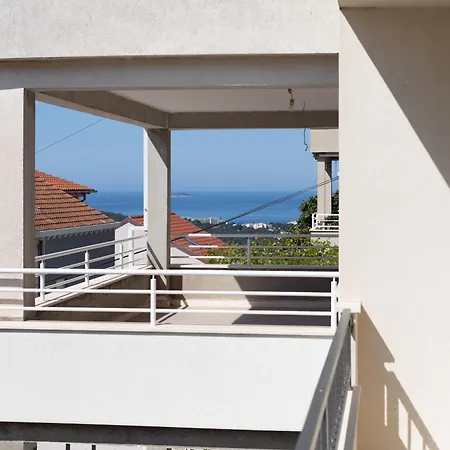 Pavlovic Apartment